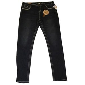 Dark Wash Skinny Jeans with Pocket Details NEW